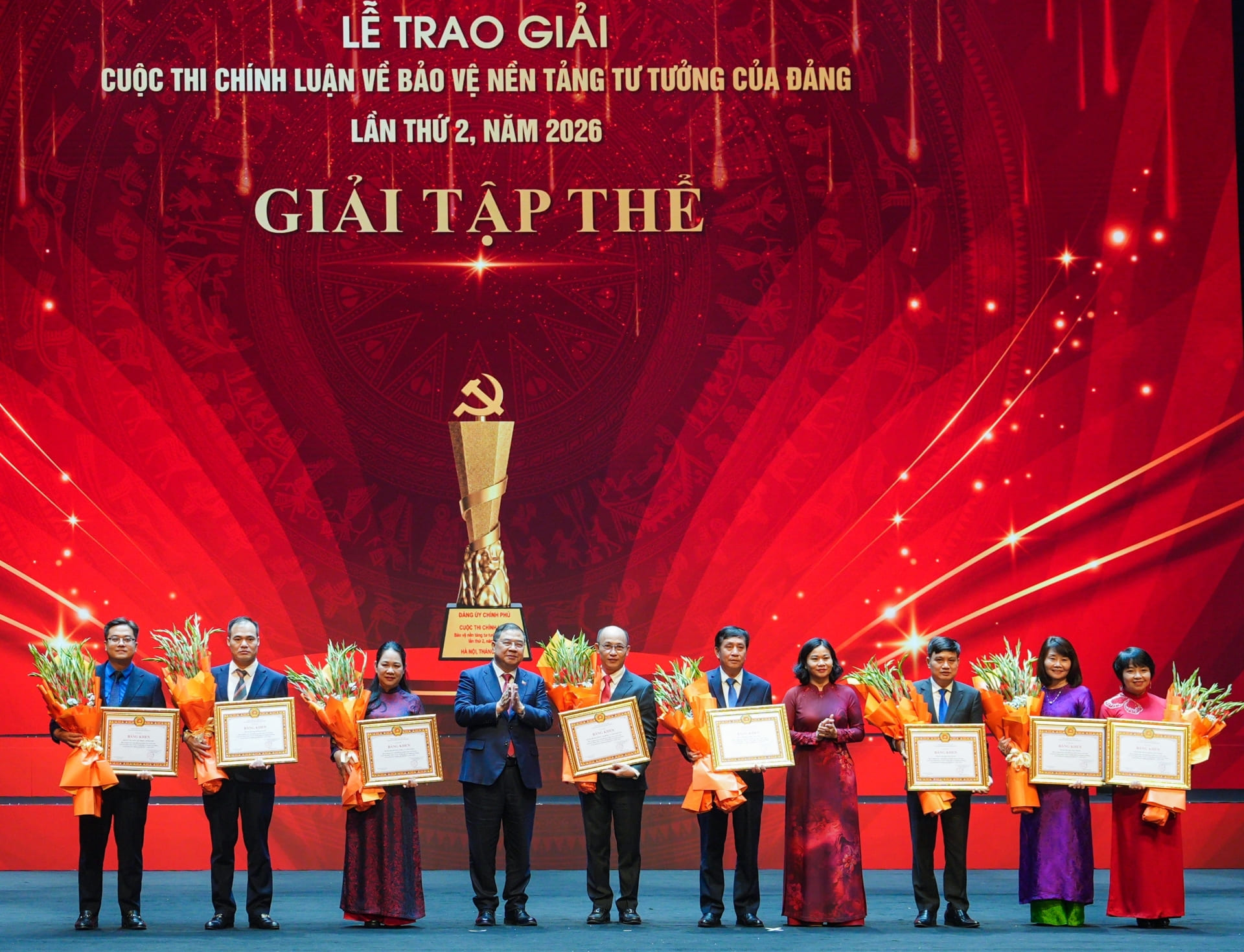 BẰNG KHEN TẬP THỂ.jpg
